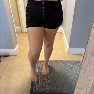 Black Pre Loved Button-Up Women's Jean Shorts